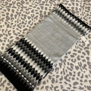 New York & Company Infinity Scarf